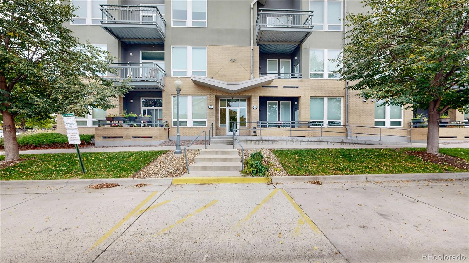 MLS Image #2 for 8185 e lowry boulevard,denver, Colorado