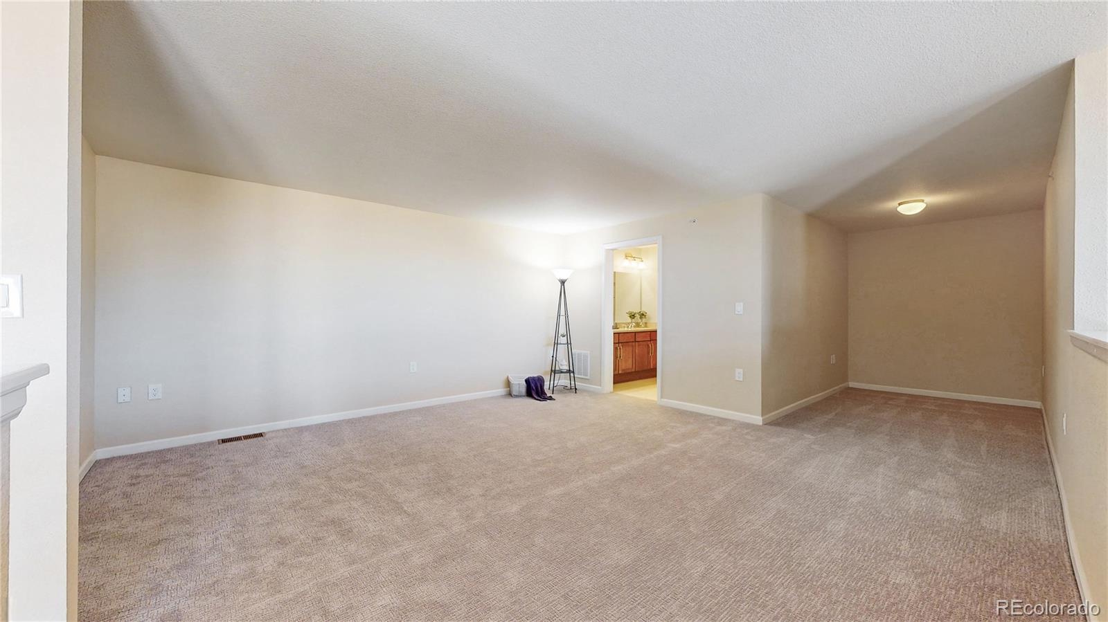 MLS Image #22 for 8185 e lowry boulevard,denver, Colorado