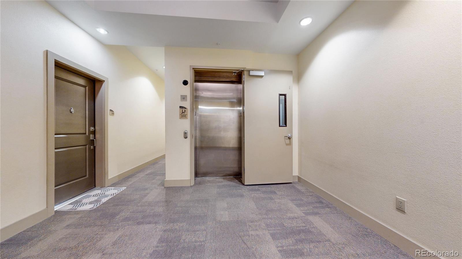 MLS Image #33 for 8185 e lowry boulevard,denver, Colorado