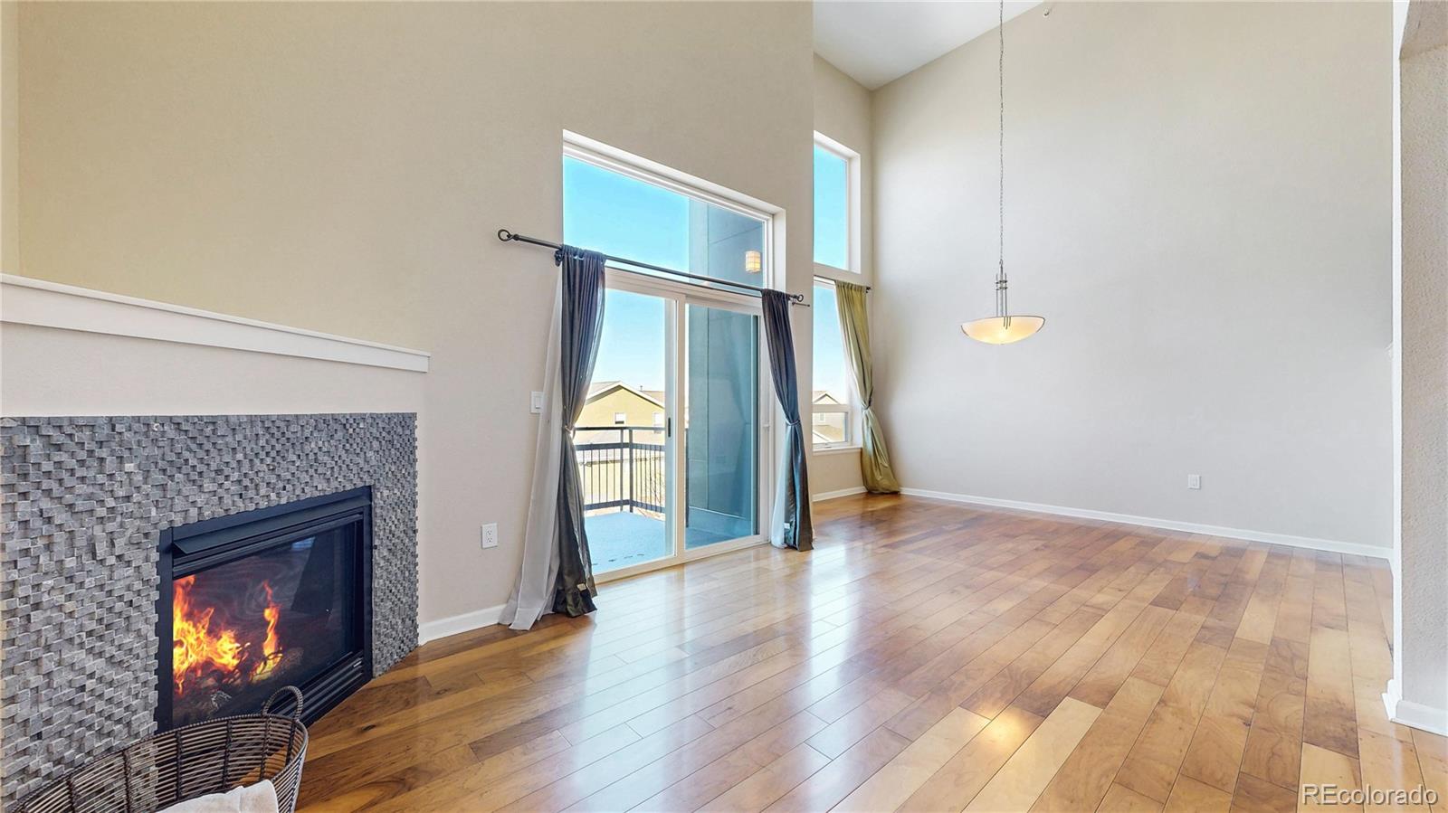 MLS Image #6 for 8185 e lowry boulevard,denver, Colorado