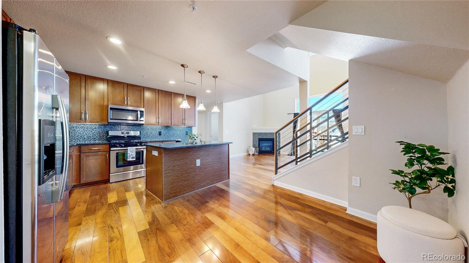 MLS Image #7 for 8185 e lowry boulevard,denver, Colorado