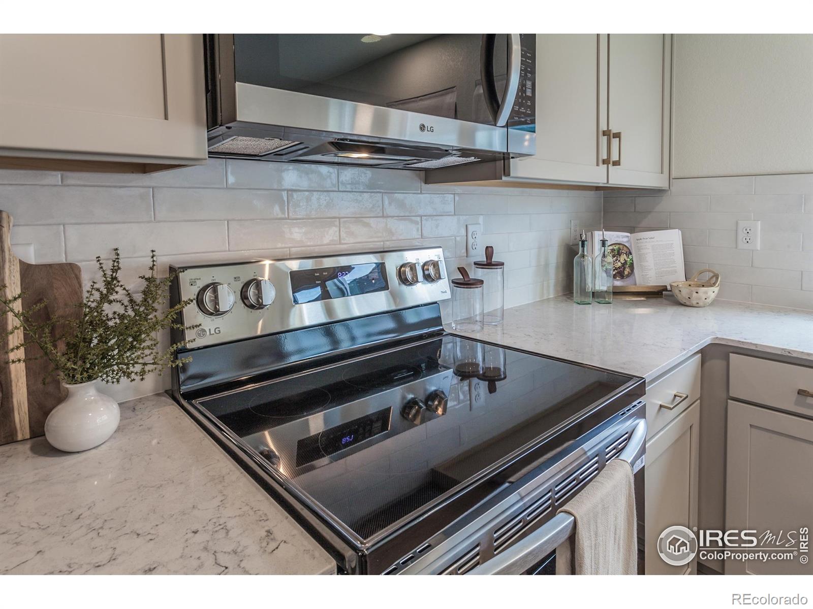 MLS Image #11 for 943  trumpet lane,windsor, Colorado