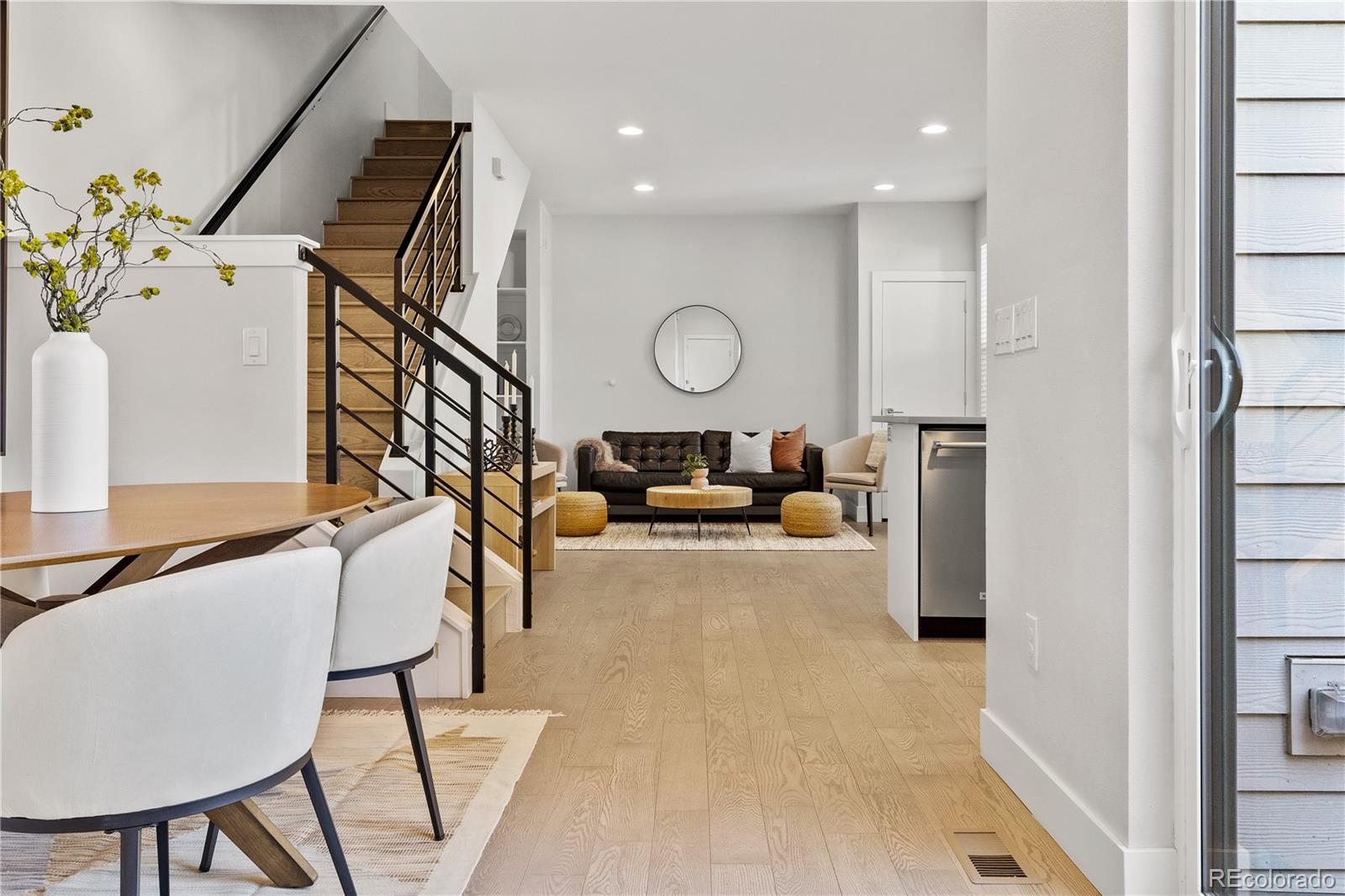 MLS Image #11 for 1432  knox court,denver, Colorado