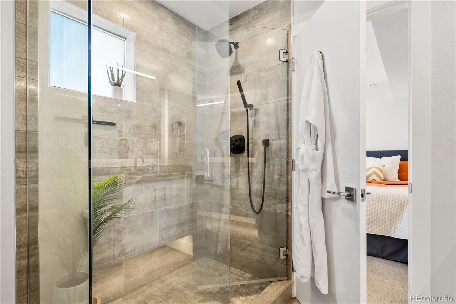MLS Image #16 for 1432  knox court,denver, Colorado