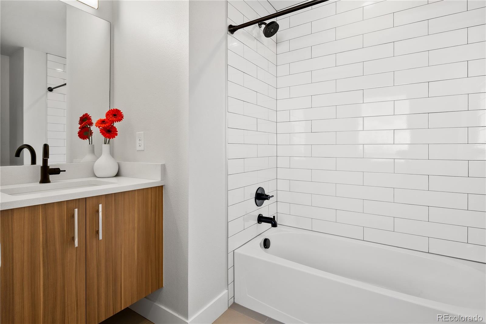MLS Image #22 for 1432  knox court,denver, Colorado