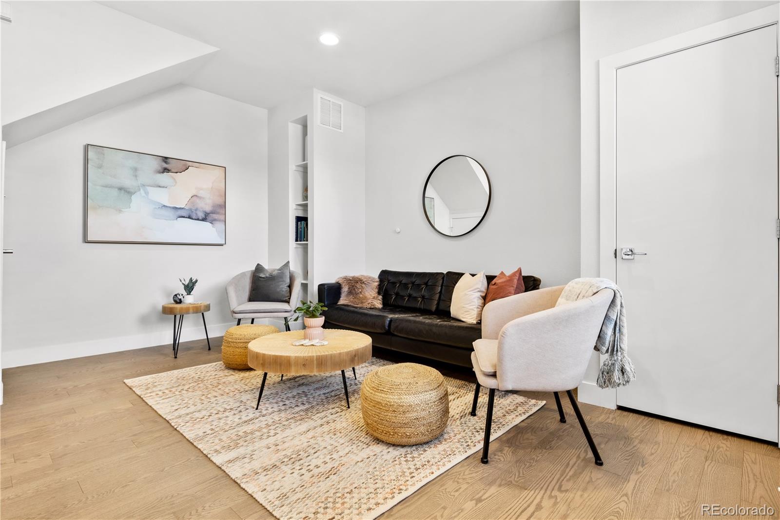 MLS Image #6 for 1432  knox court,denver, Colorado