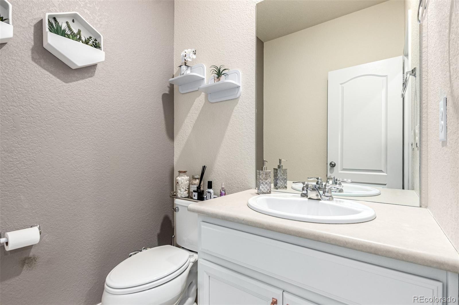 MLS Image #18 for 21074 e doane place,aurora, Colorado
