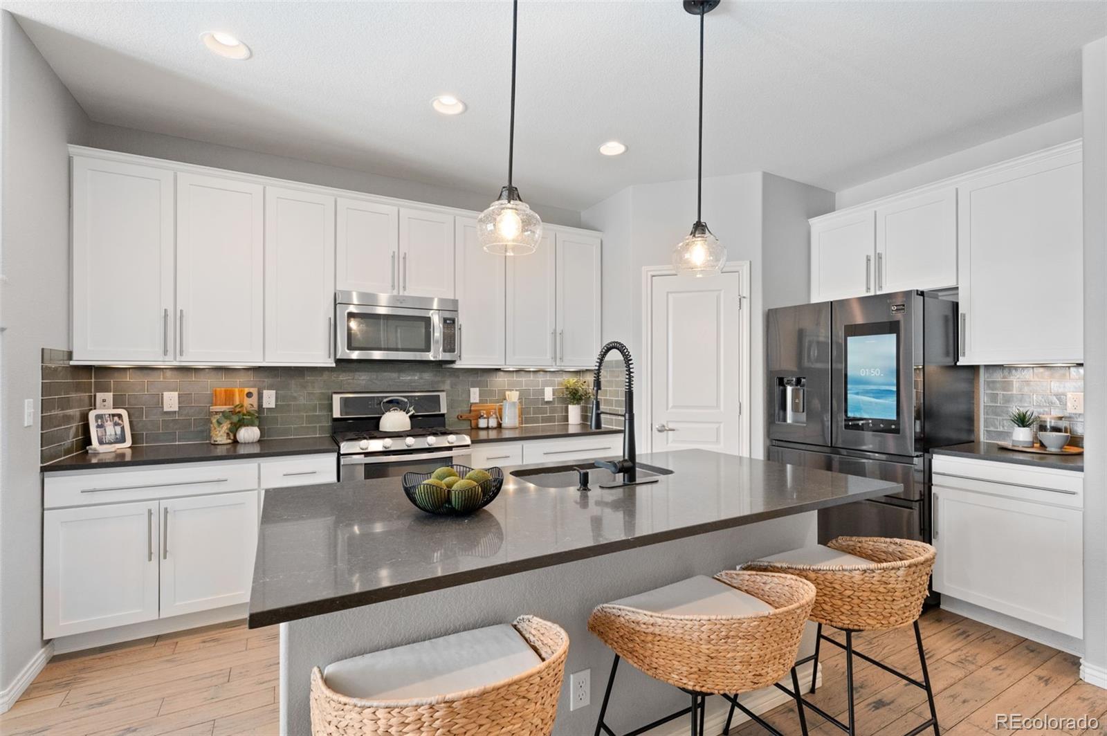 MLS Image #12 for 5864 s taft court,littleton, Colorado