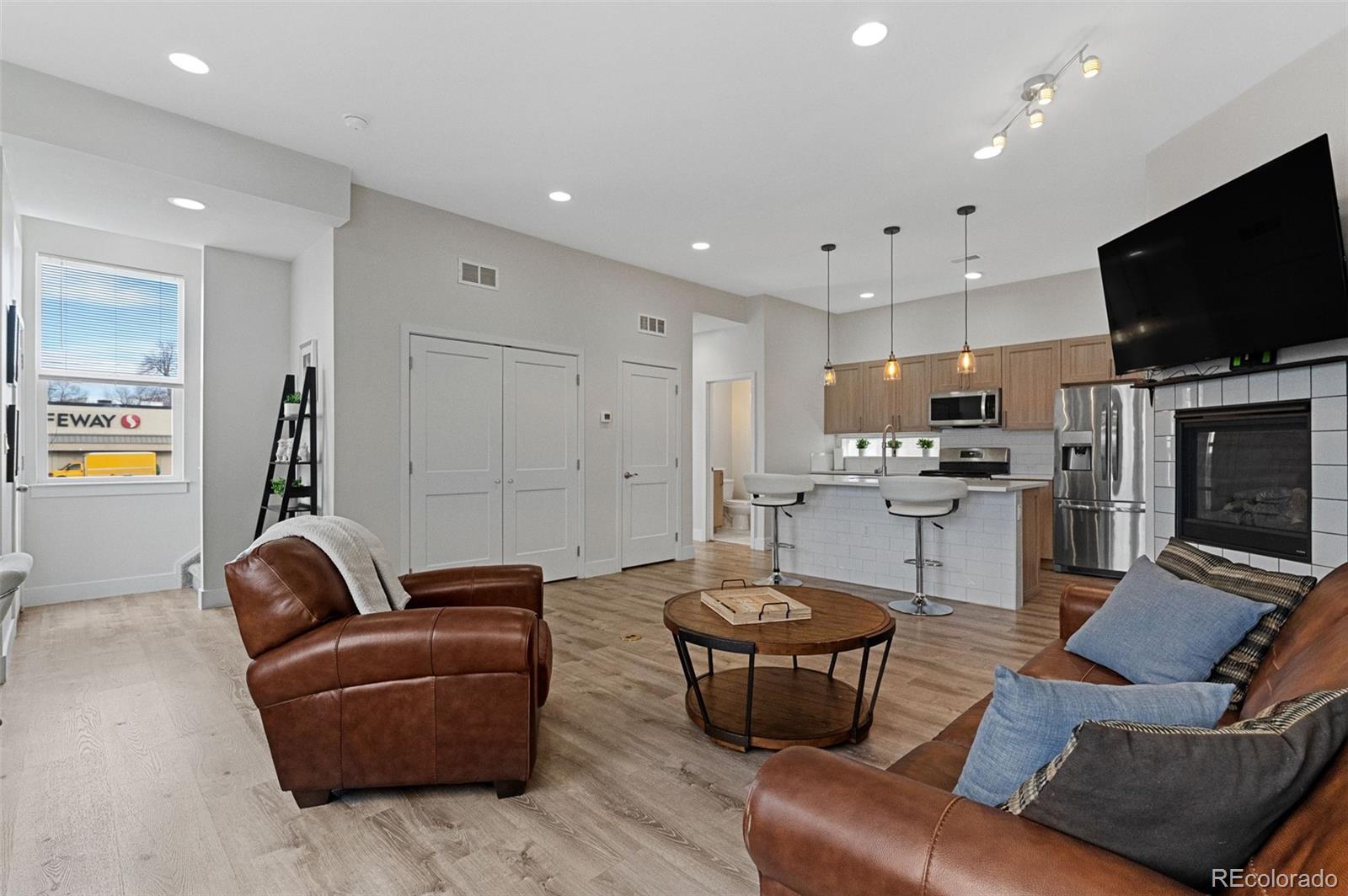 MLS Image #11 for 2922 w 26th avenue,denver, Colorado