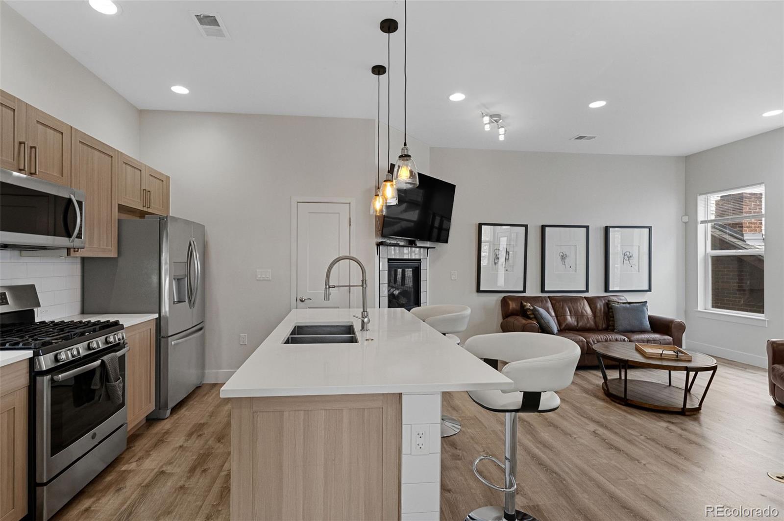 MLS Image #14 for 2922 w 26th avenue,denver, Colorado