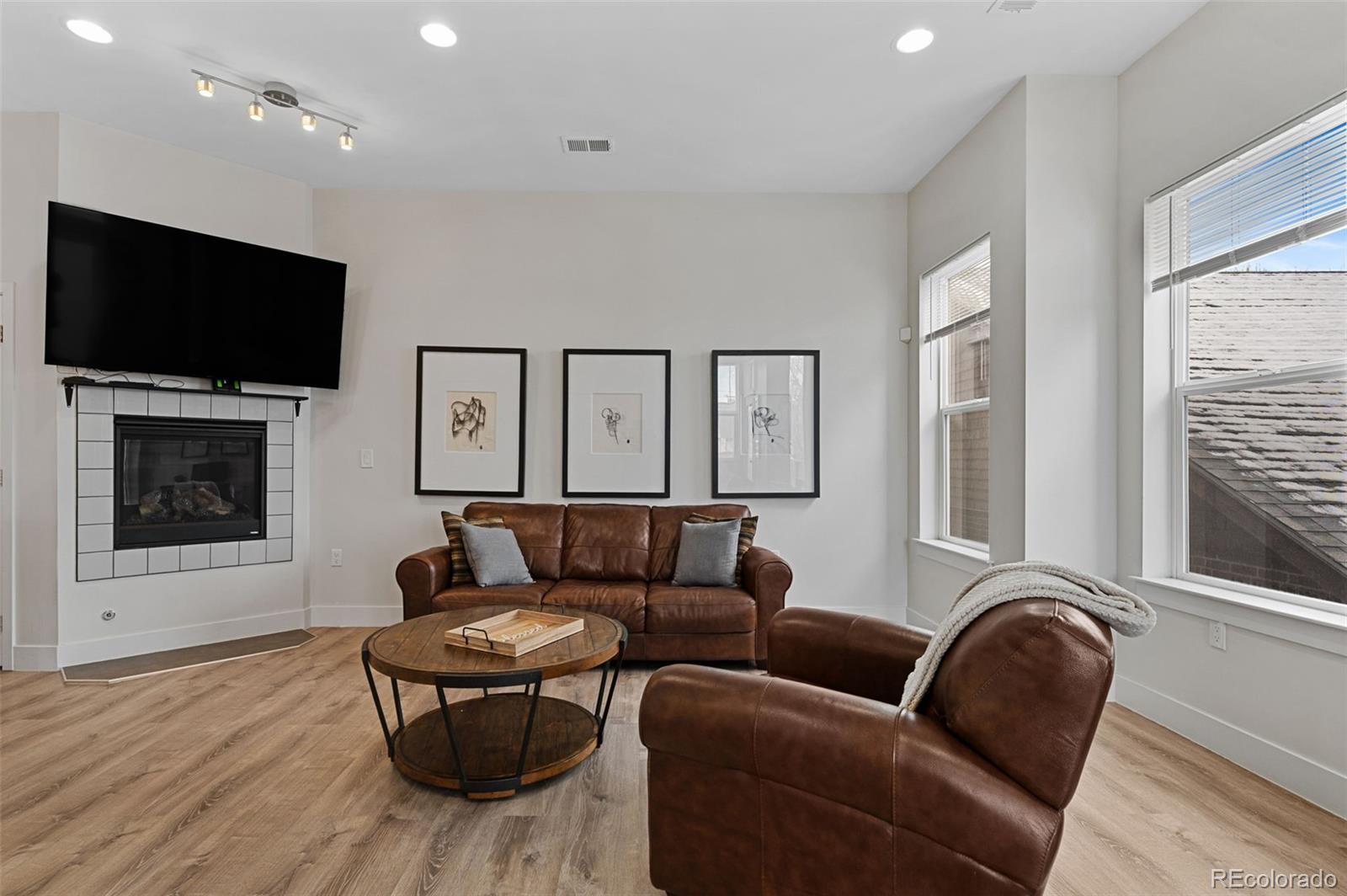 MLS Image #8 for 2922 w 26th avenue,denver, Colorado