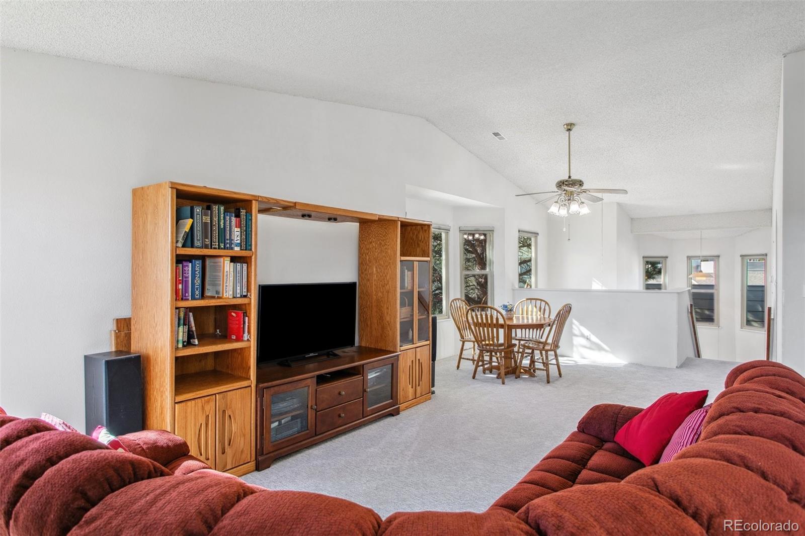 MLS Image #9 for 432 w rockrimmon boulevard,colorado springs, Colorado