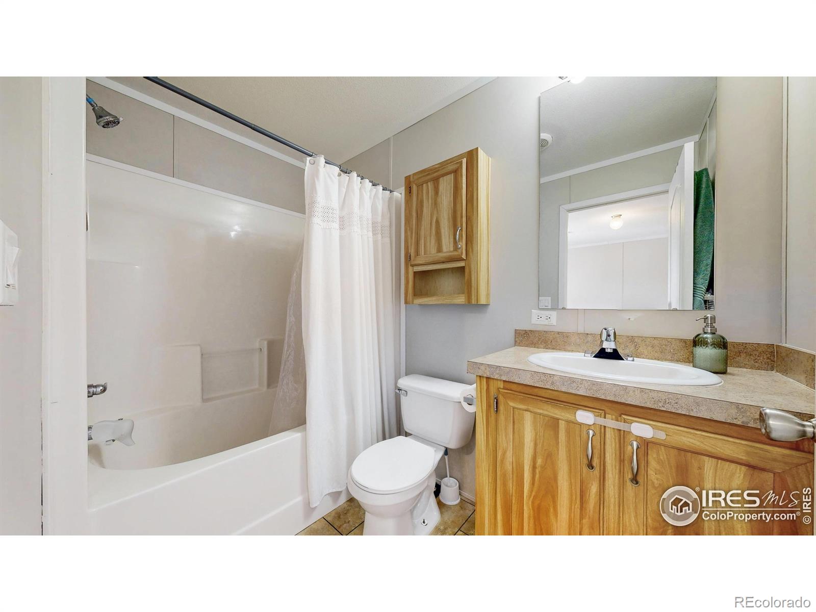 MLS Image #10 for 3077  yarrow circle,evans, Colorado