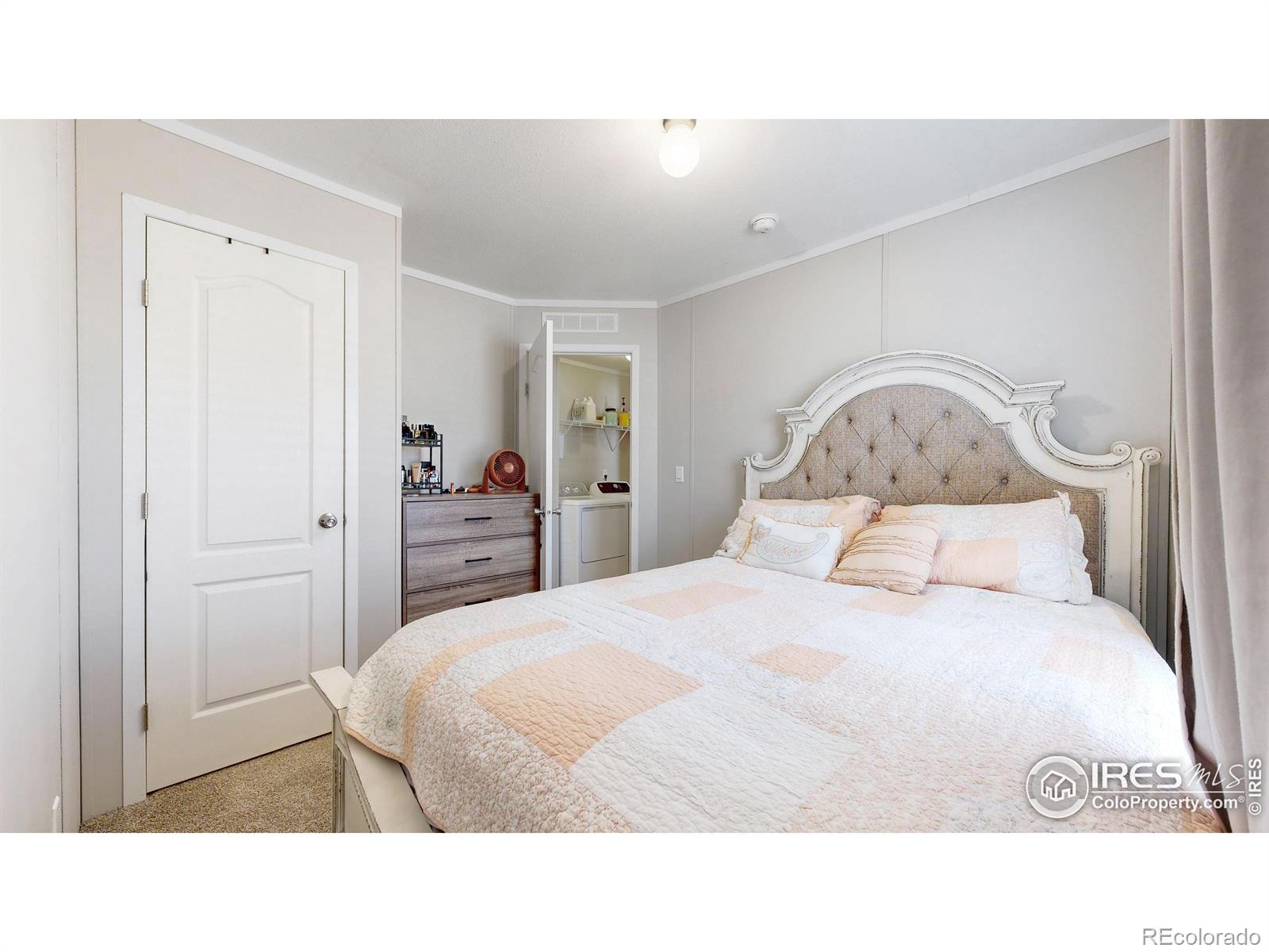 MLS Image #11 for 3077  yarrow circle,evans, Colorado