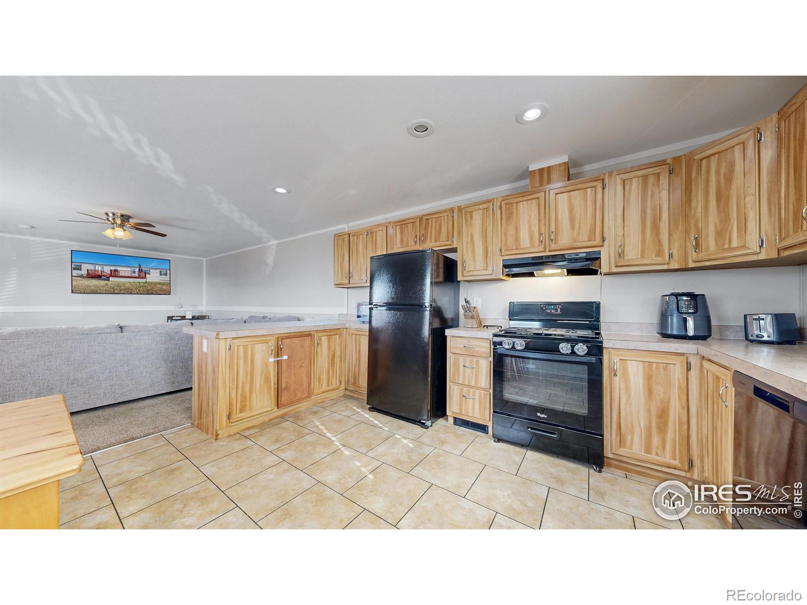 MLS Image #4 for 3077  yarrow circle,evans, Colorado