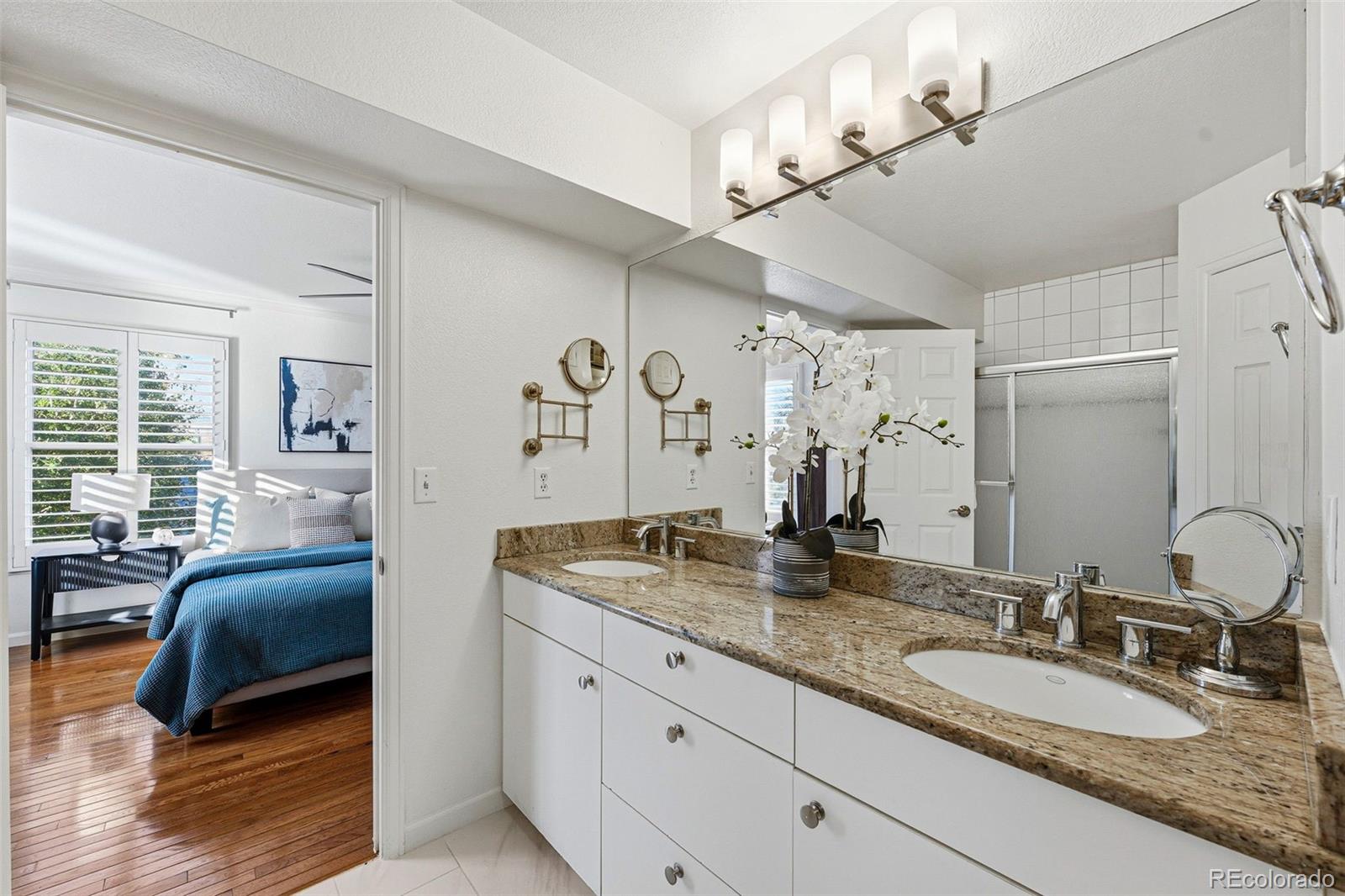 MLS Image #10 for 918  ivanhoe street,denver, Colorado