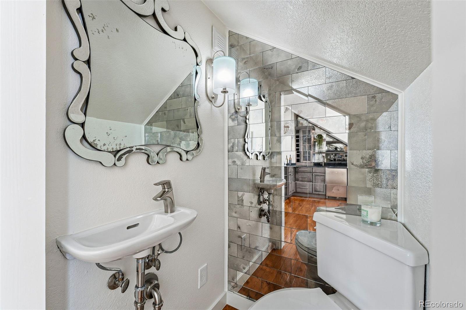 MLS Image #19 for 918  ivanhoe street,denver, Colorado