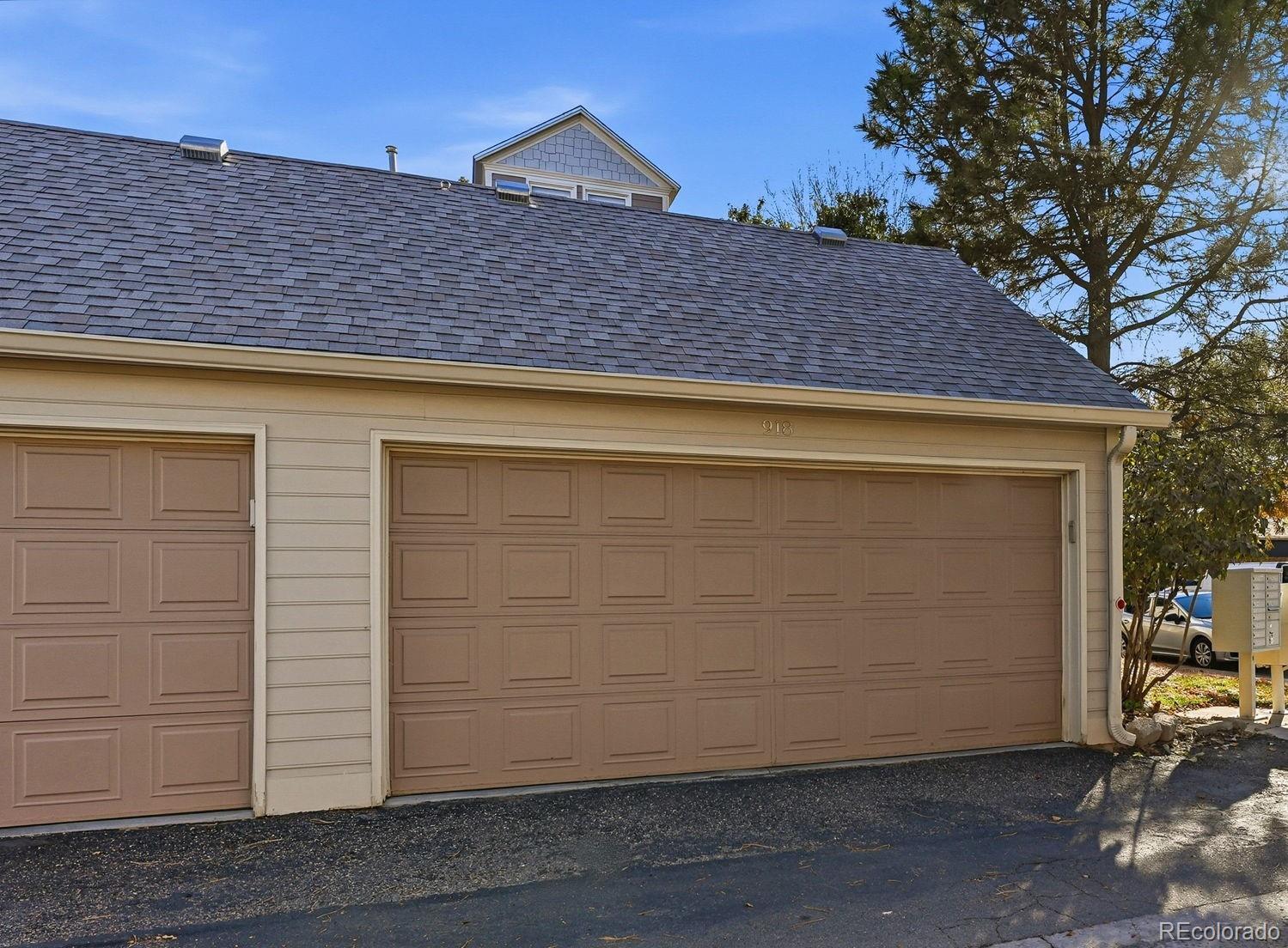 MLS Image #32 for 918  ivanhoe street,denver, Colorado