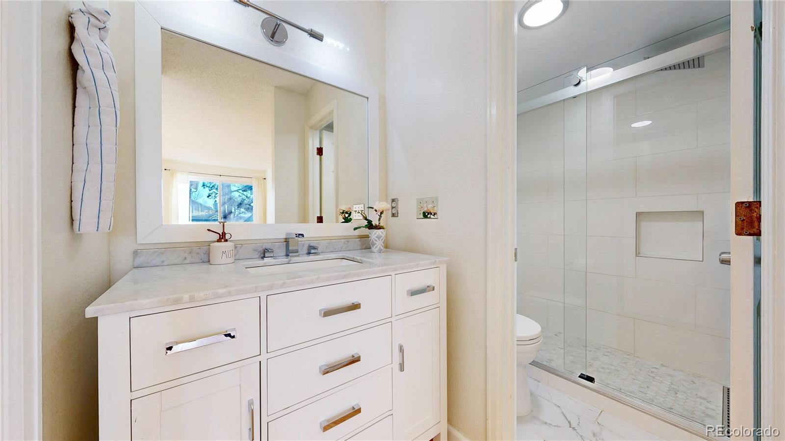 MLS Image #11 for 4320 s andes way,aurora, Colorado