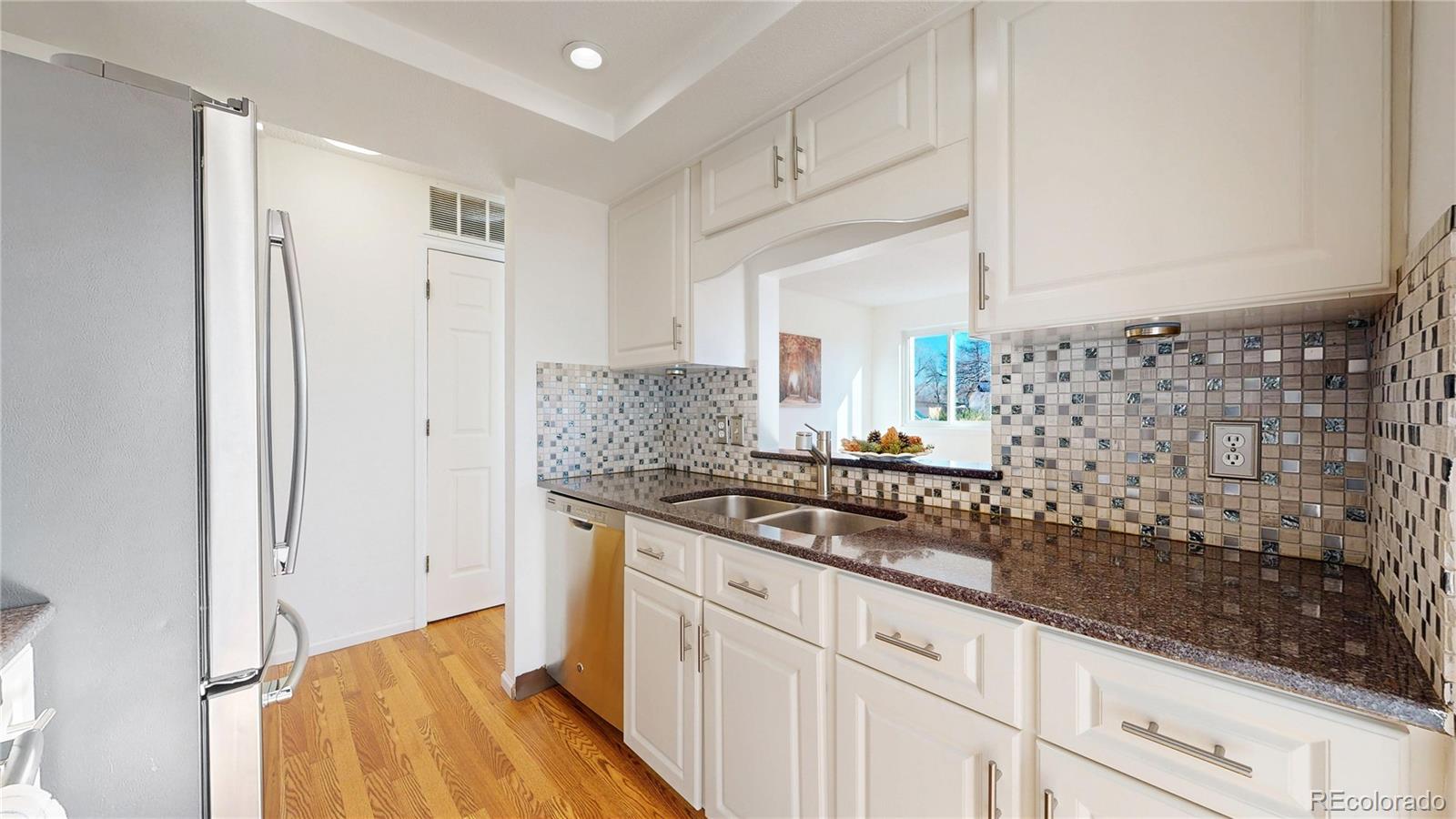 MLS Image #5 for 4320 s andes way,aurora, Colorado