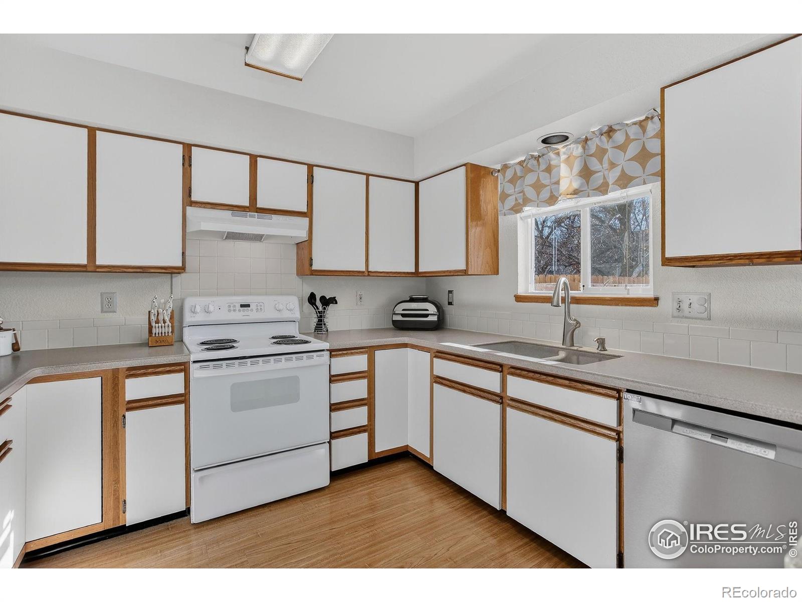 MLS Image #7 for 1506  peacock place,loveland, Colorado