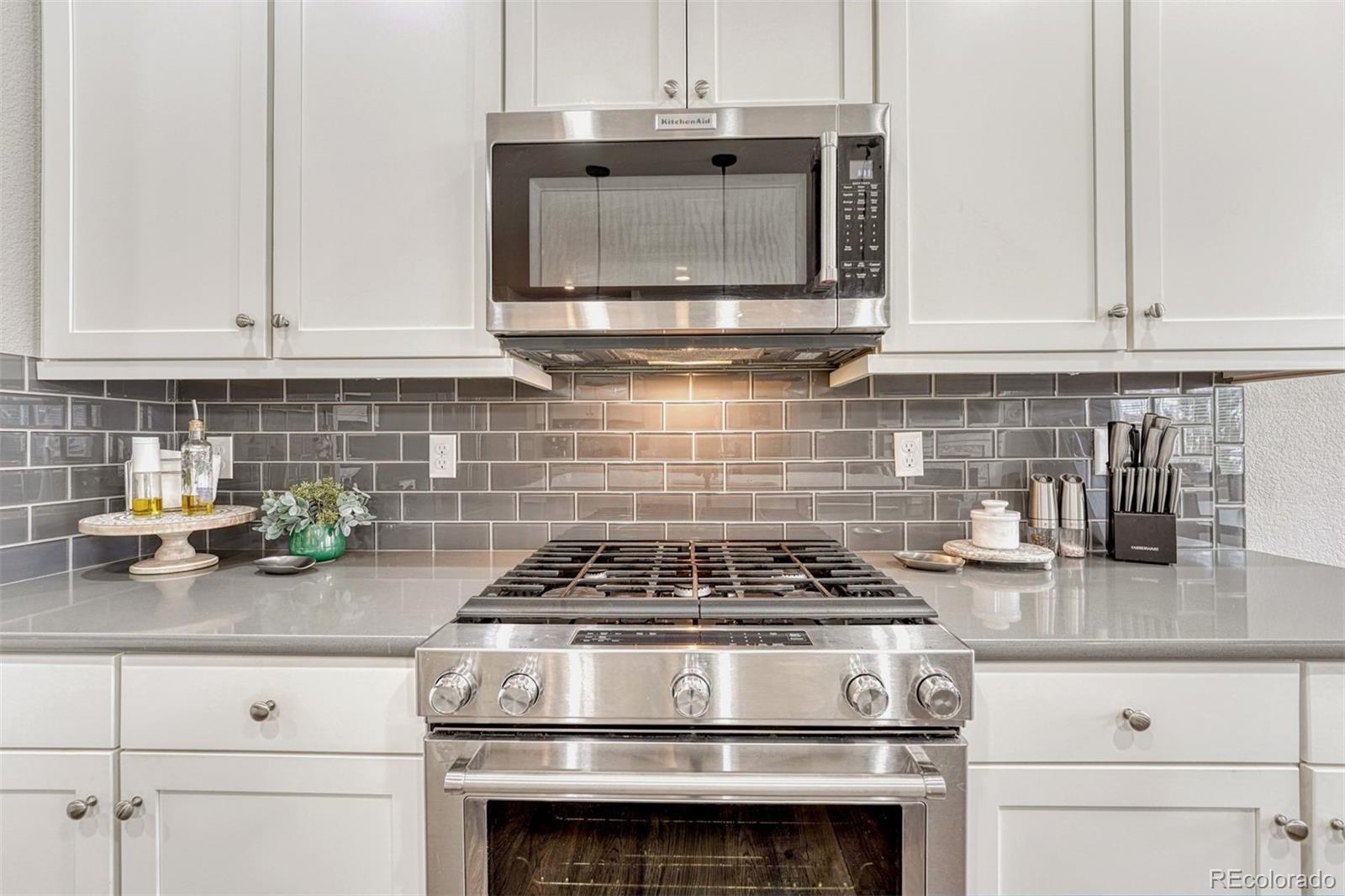 MLS Image #10 for 6851  mustang rim drive,colorado springs, Colorado