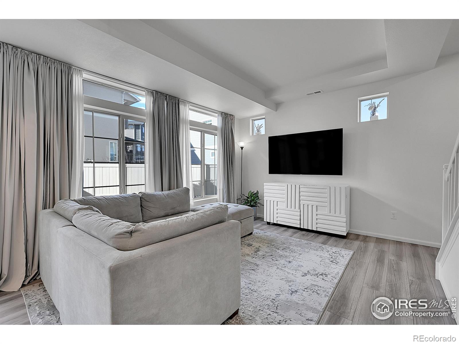 MLS Image #10 for 3576  streamwood drive,johnstown, Colorado