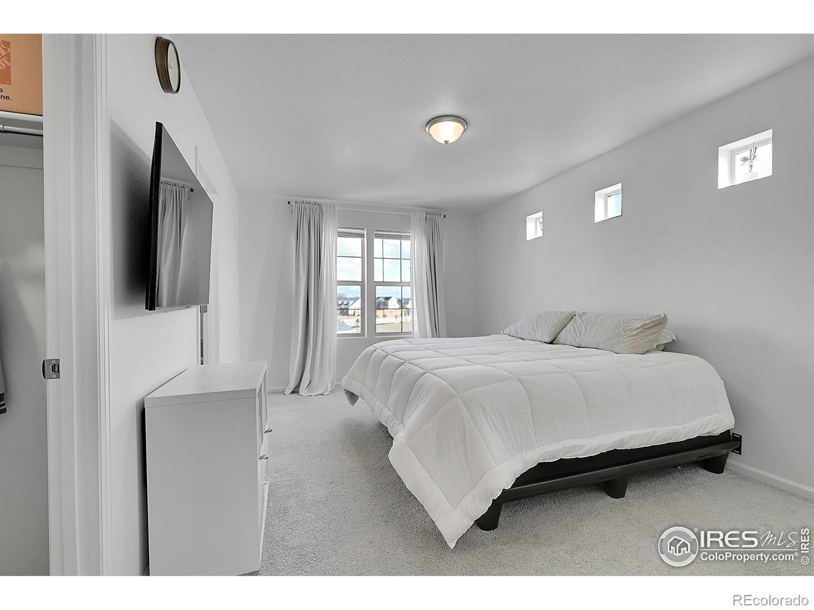 MLS Image #11 for 3576  streamwood drive,johnstown, Colorado
