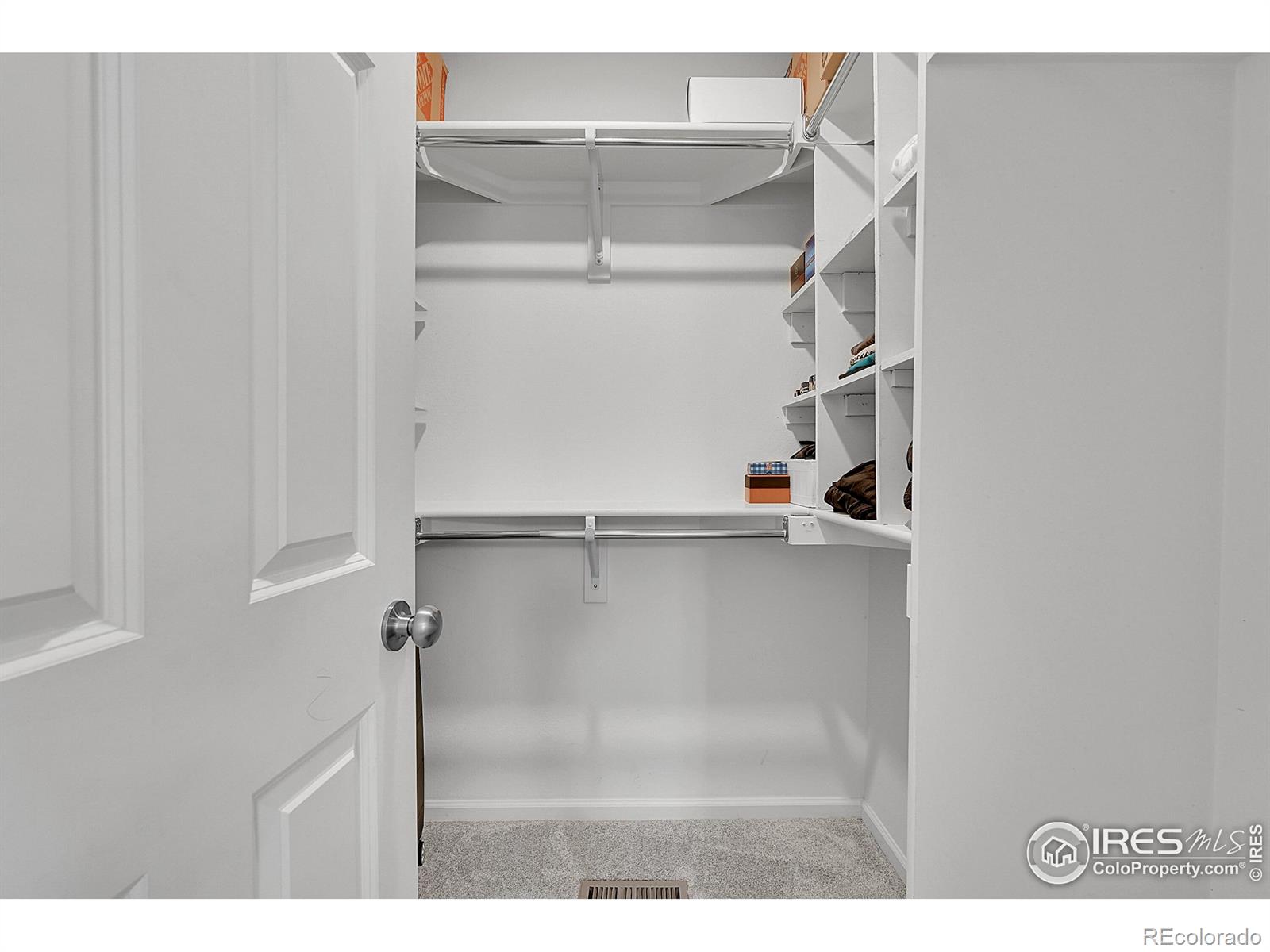MLS Image #16 for 3576  streamwood drive,johnstown, Colorado