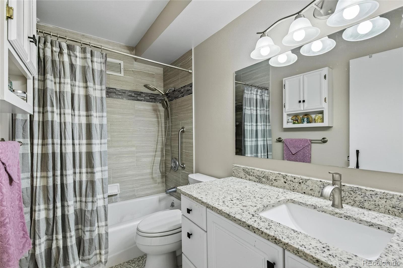 MLS Image #9 for 650 s clinton street 2a,denver, Colorado