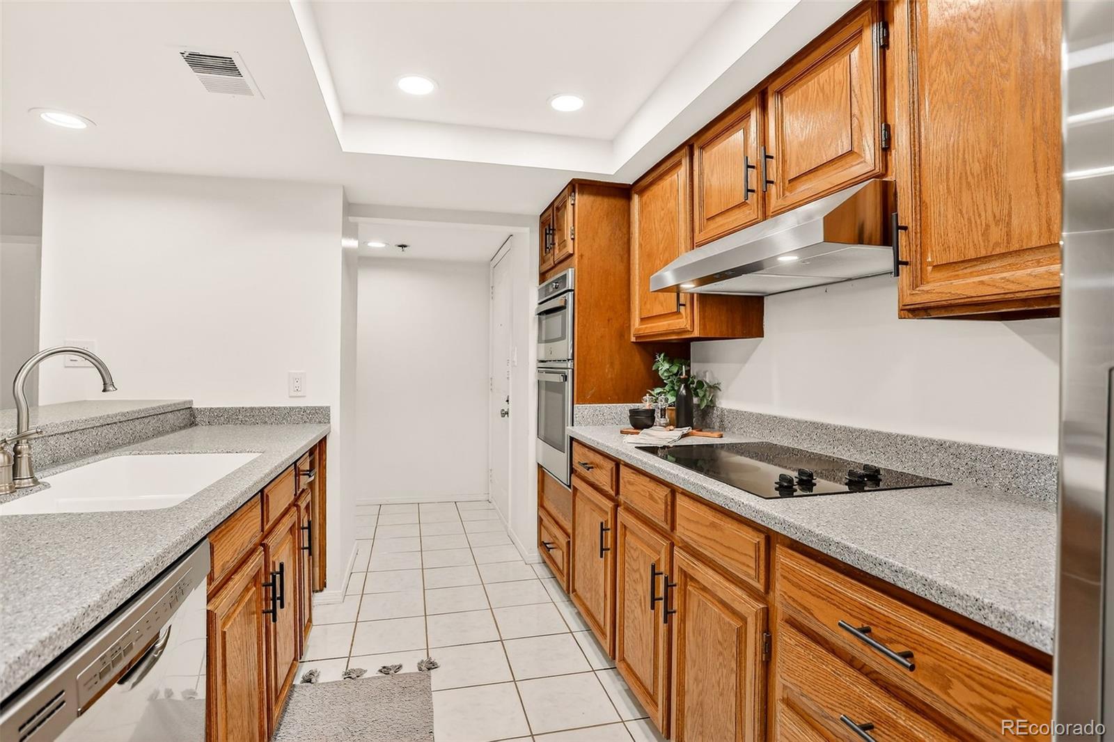 MLS Image #3 for 7000 e quincy avenue,denver, Colorado