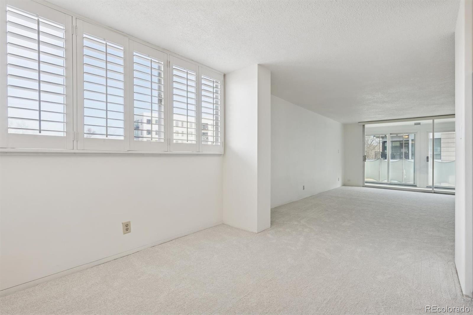 MLS Image #13 for 1155 n ash street,denver, Colorado