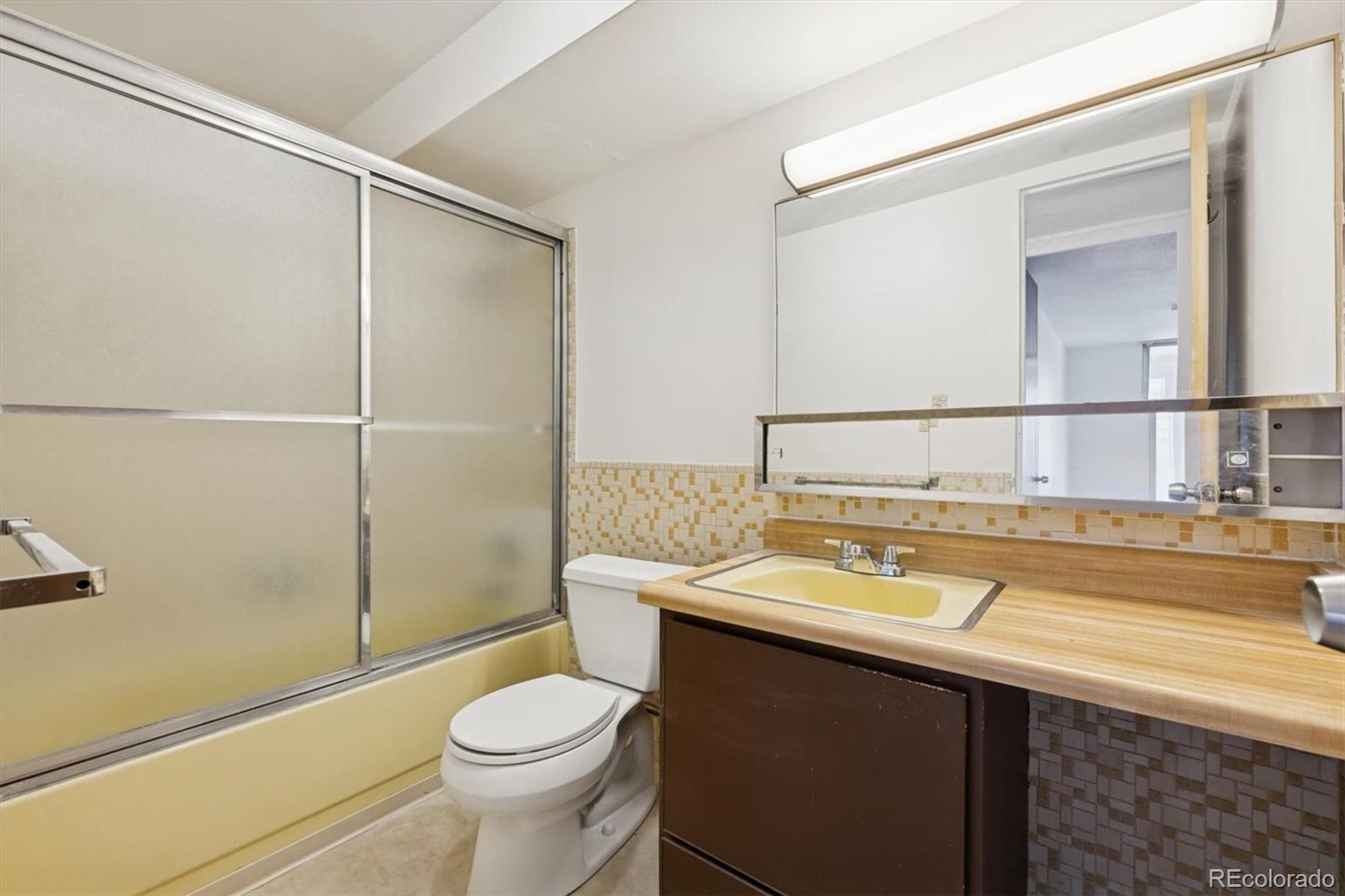 MLS Image #21 for 1155 n ash street,denver, Colorado