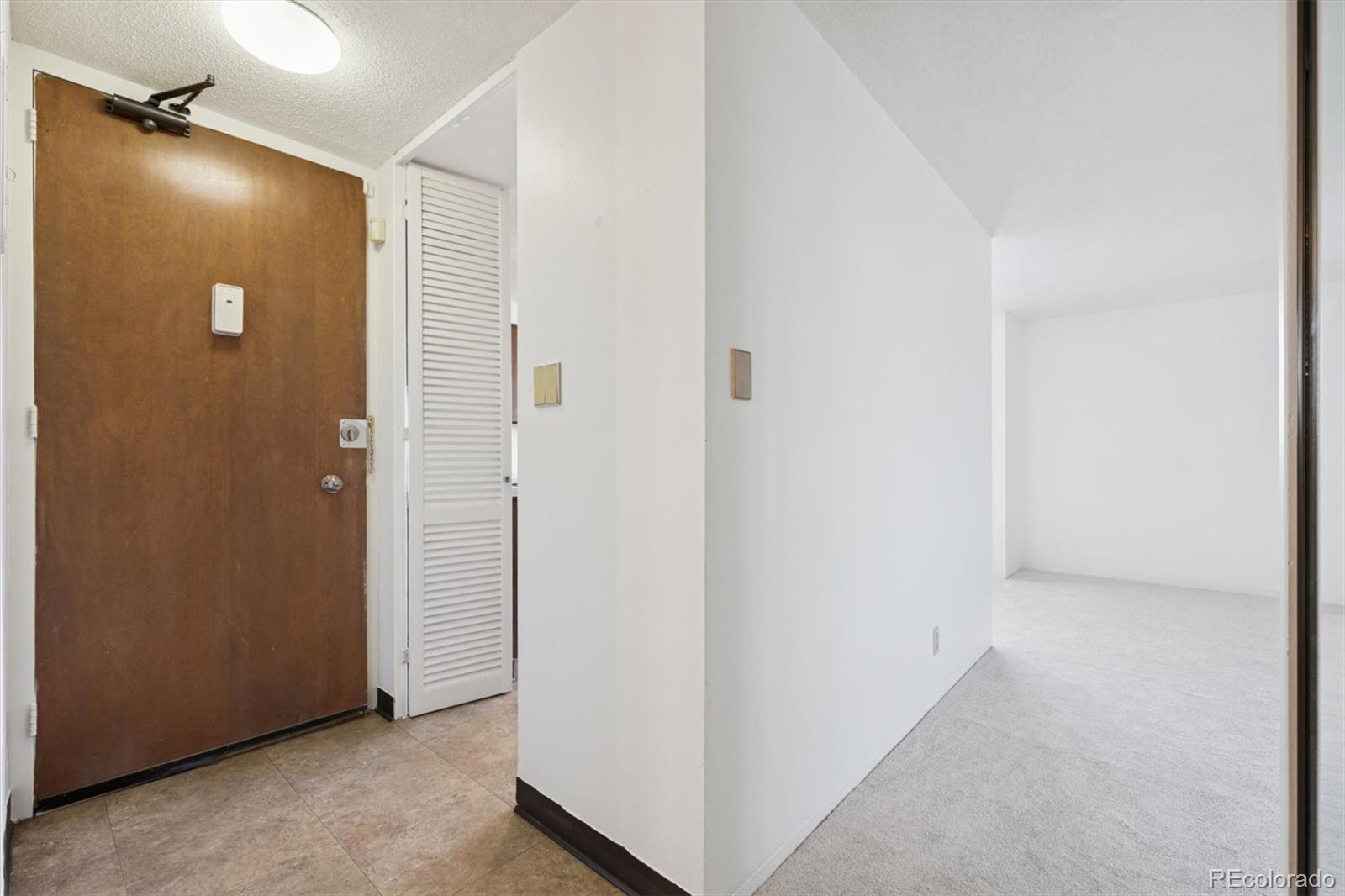 MLS Image #5 for 1155 n ash street,denver, Colorado