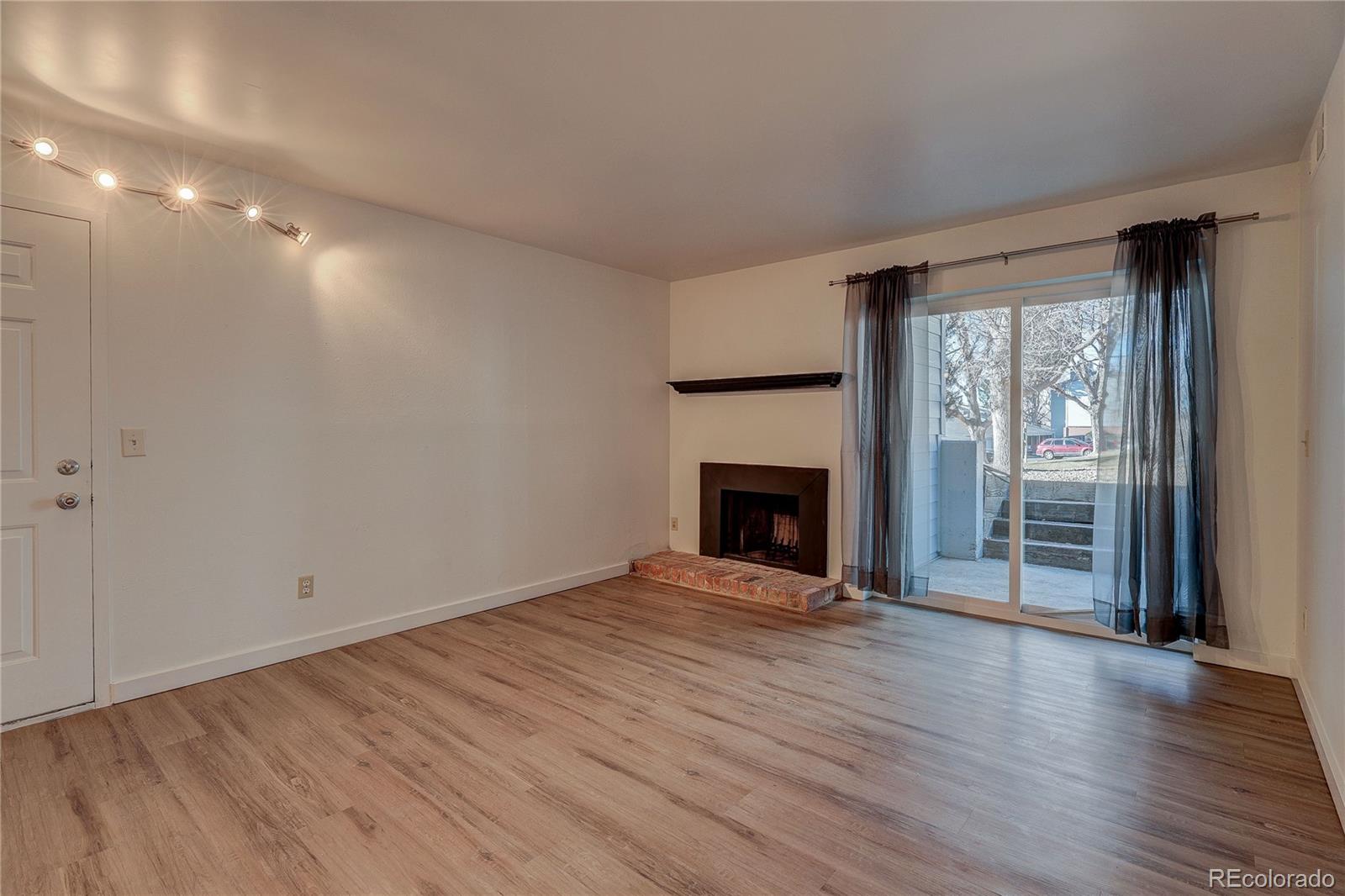 MLS Image #4 for 7665 e eastman avenue 101b,denver, Colorado