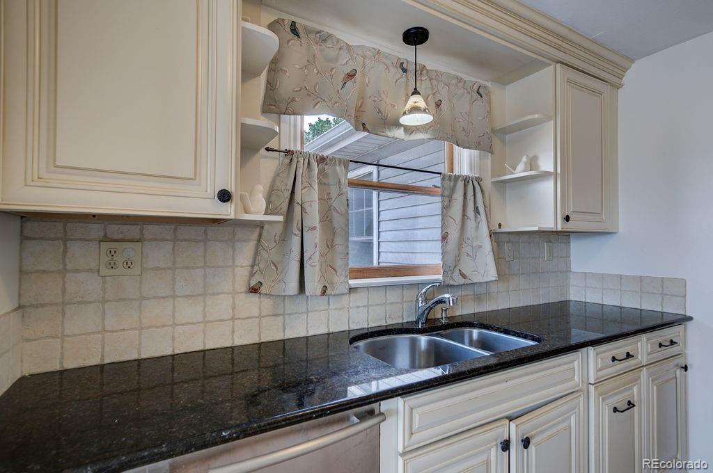 MLS Image #17 for 7293 w lakeside drive,littleton, Colorado