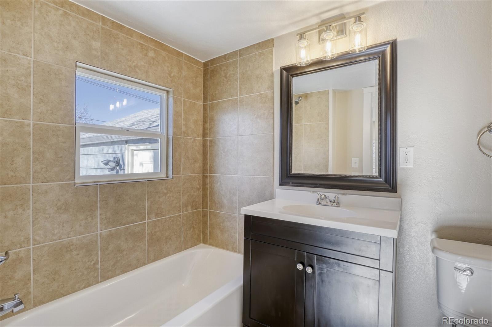 MLS Image #15 for 3639 s bannock street,englewood, Colorado