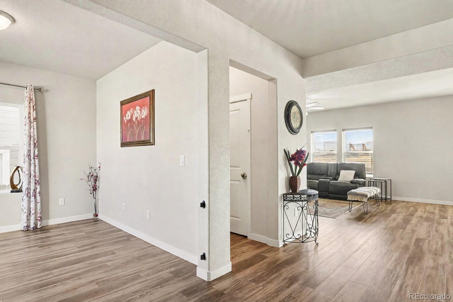 MLS Image #5 for 3204  loot drive,colorado springs, Colorado