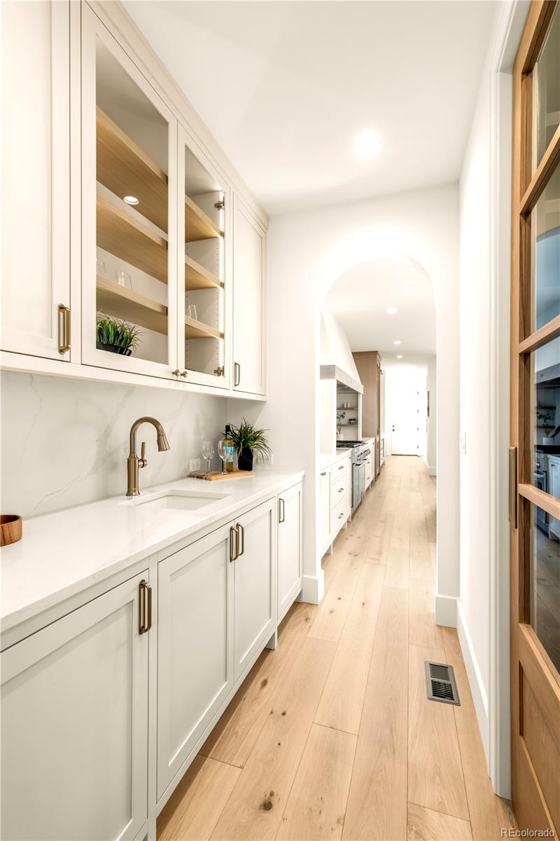 MLS Image #7 for 2658 s adams street,denver, Colorado
