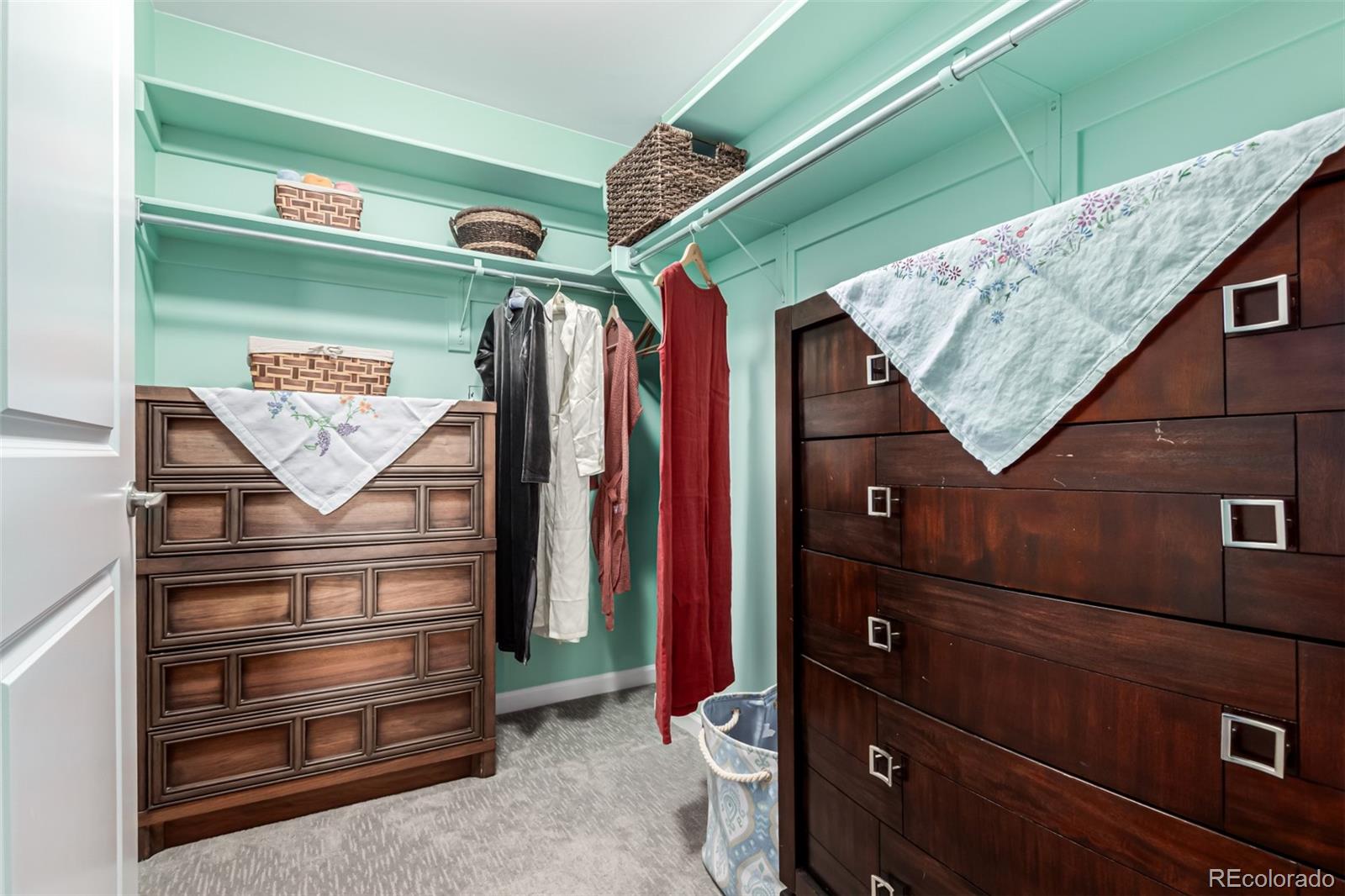 MLS Image #19 for 975 n lincoln street,denver, Colorado