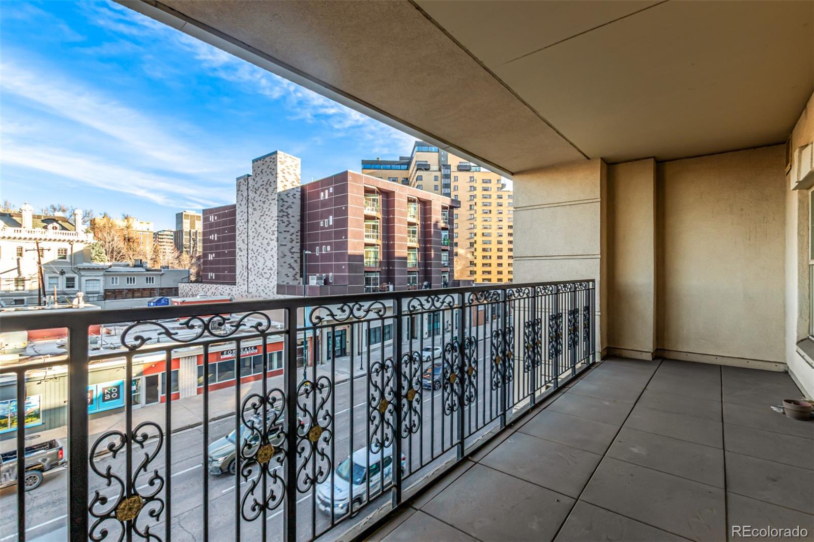 MLS Image #26 for 975 n lincoln street,denver, Colorado