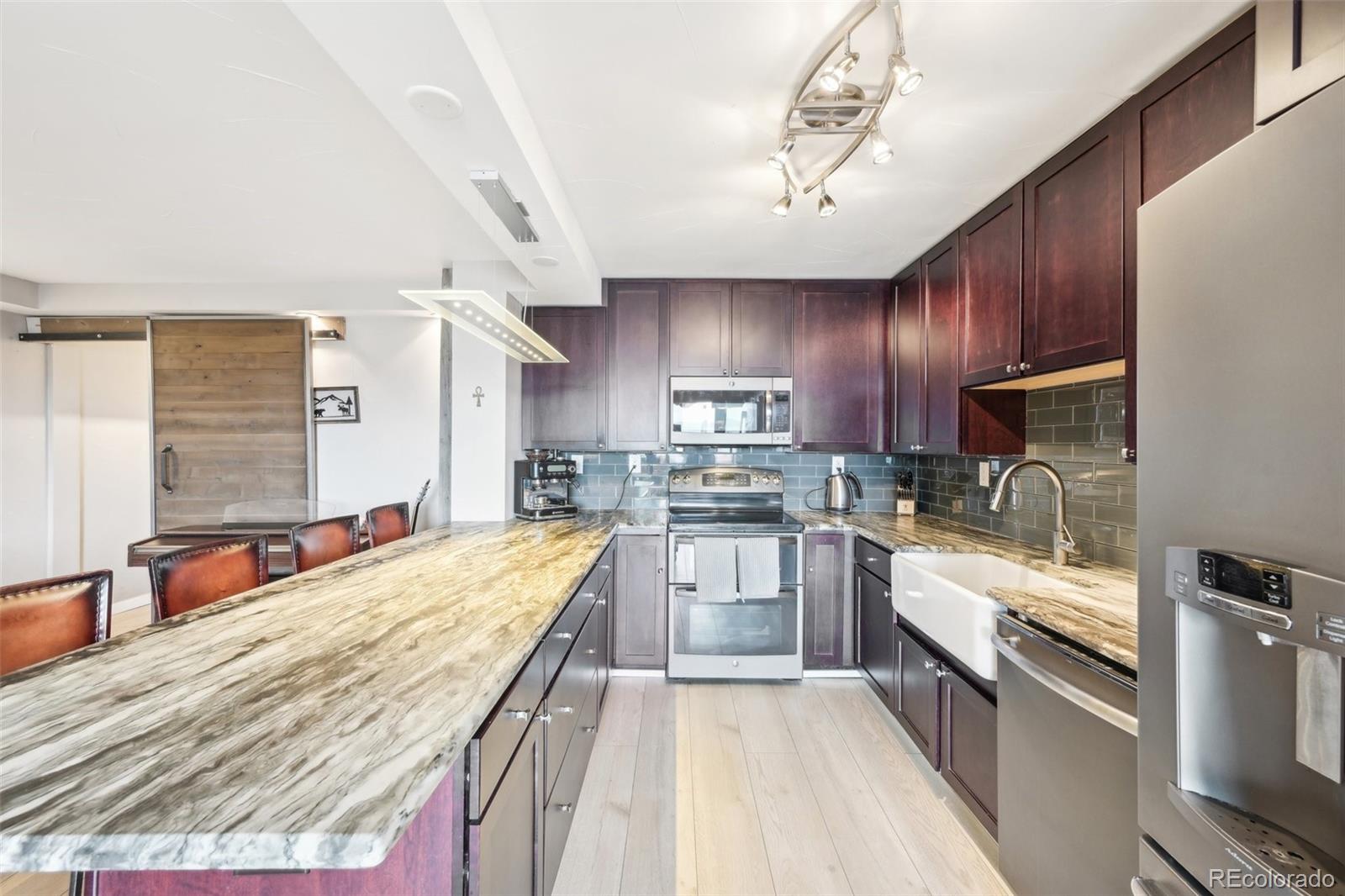 MLS Image #13 for 2  adams street,denver, Colorado