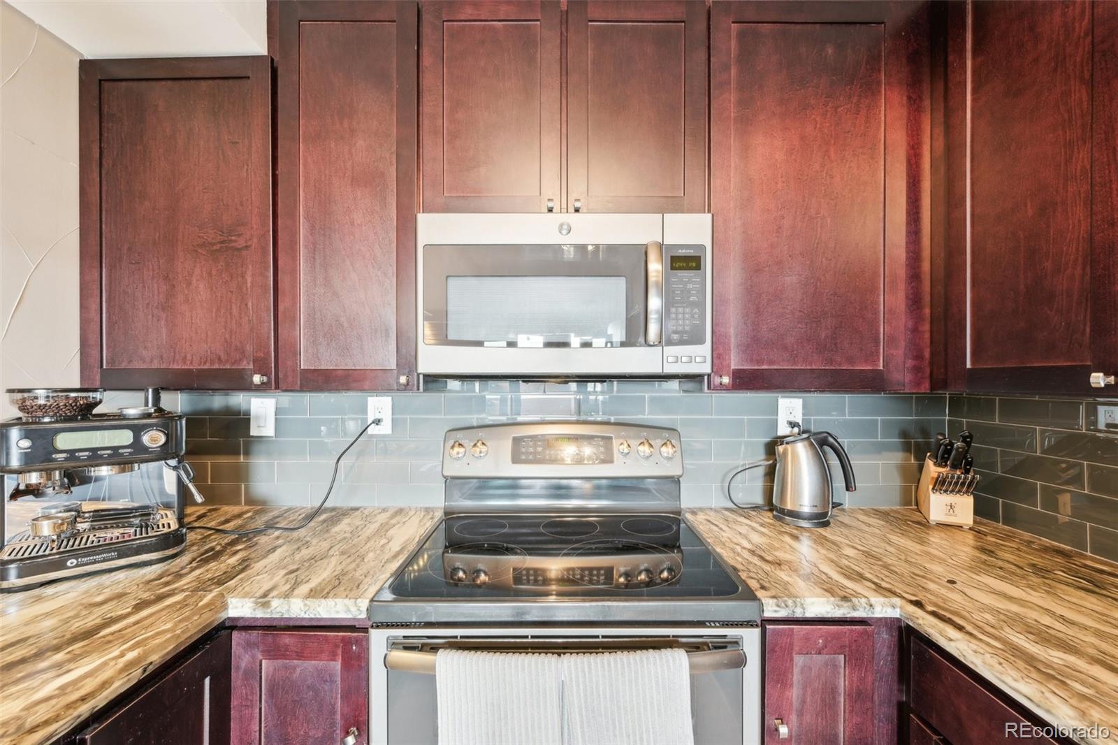 MLS Image #15 for 2  adams street,denver, Colorado