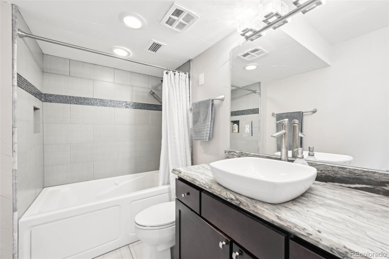 MLS Image #21 for 2  adams street,denver, Colorado