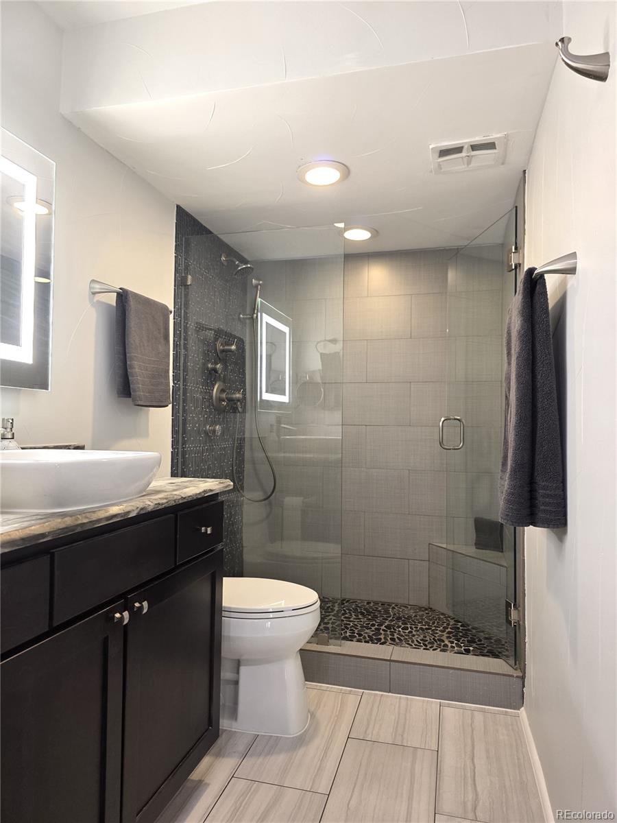 MLS Image #29 for 2  adams street,denver, Colorado
