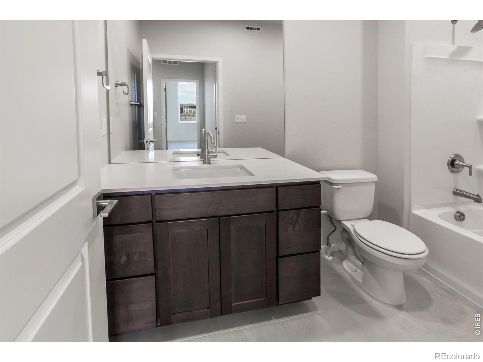 MLS Image #13 for 792  chatter road,windsor, Colorado