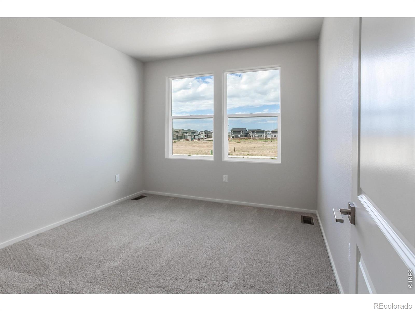 MLS Image #14 for 792  chatter road,windsor, Colorado