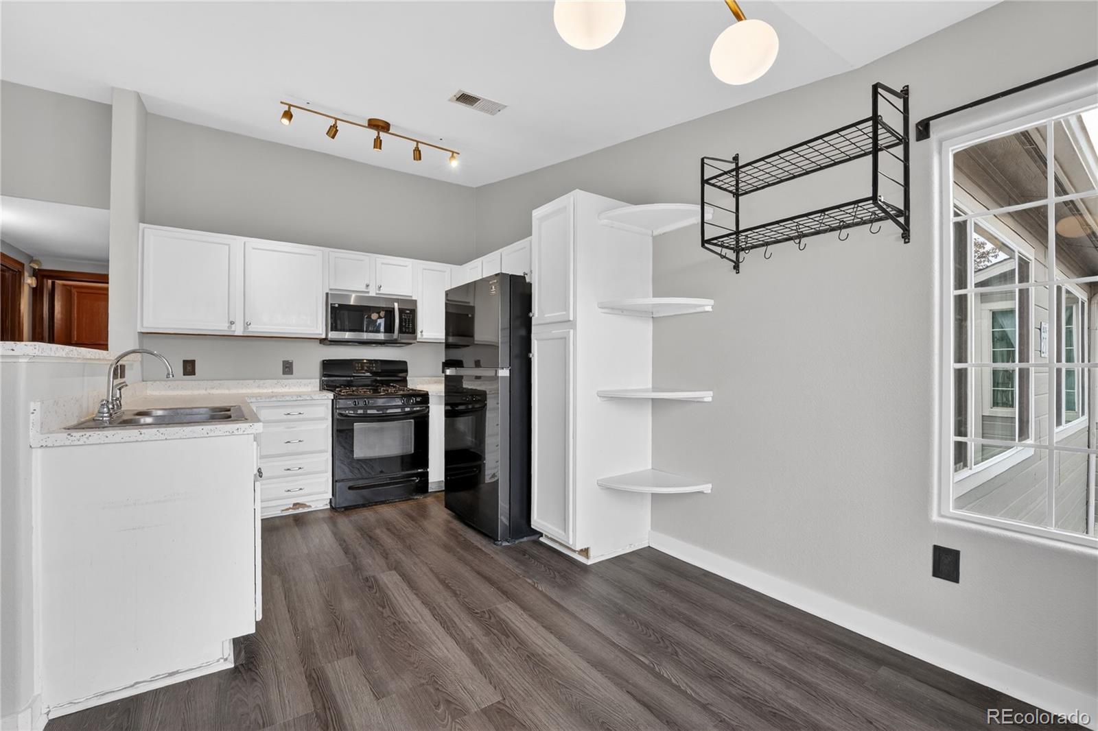 MLS Image #10 for 8406  pebble creek way,highlands ranch, Colorado