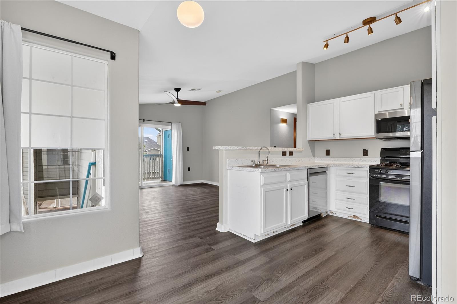 MLS Image #12 for 8406  pebble creek way,highlands ranch, Colorado
