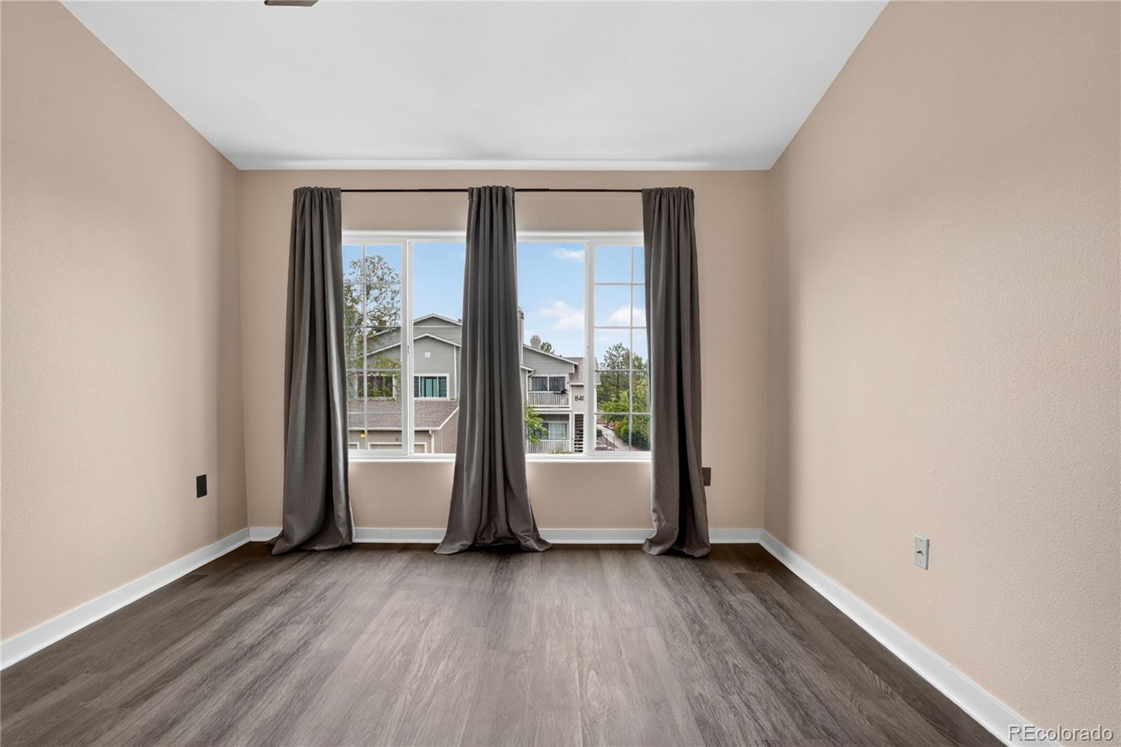 MLS Image #13 for 8406  pebble creek way,highlands ranch, Colorado